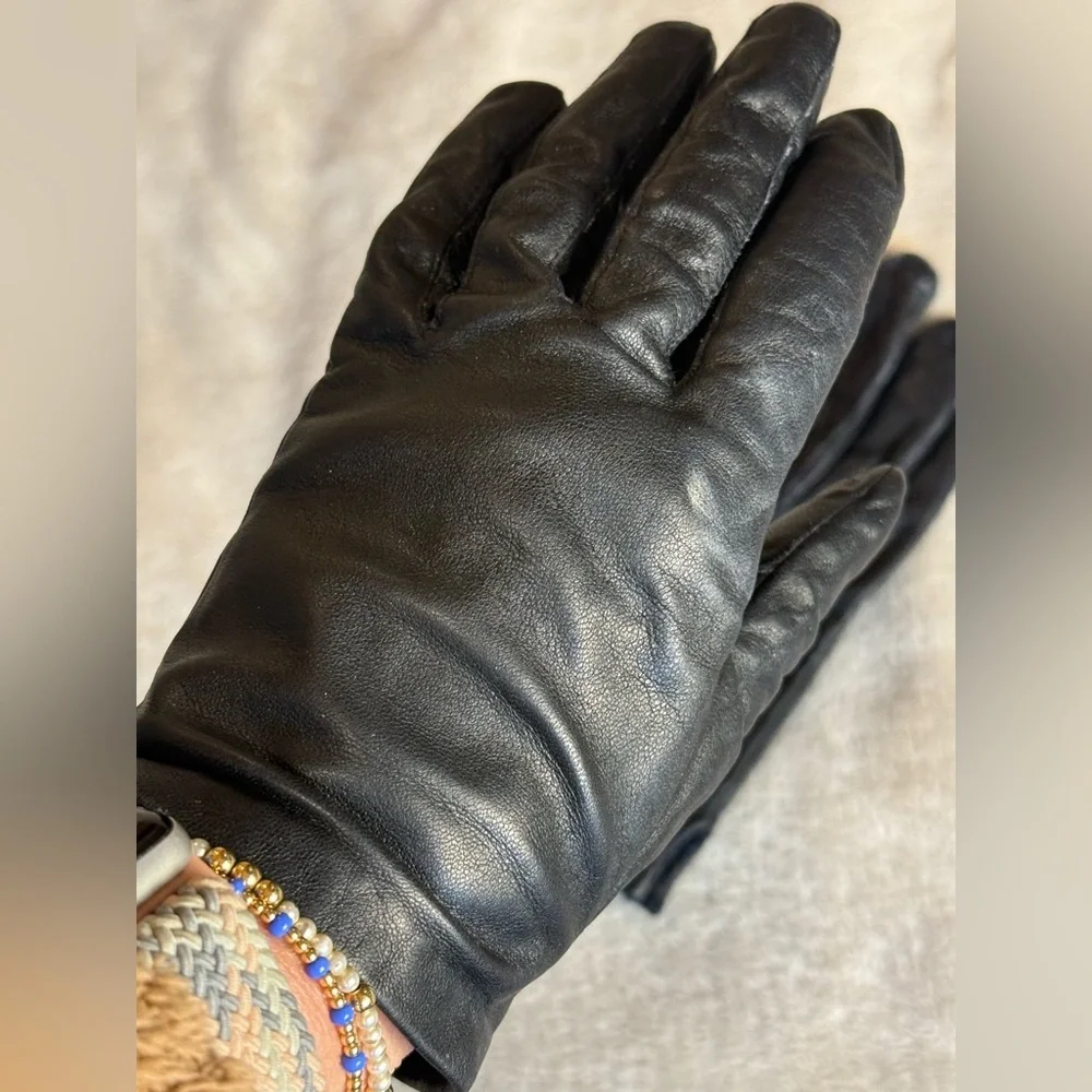 Vtg. Miss Aris Classic Wrist Length Black Leather Driving Gloves Ladies Size 7